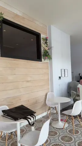 Welcome to our studio!! #ballet#balletschool#dancer#dancerlife#pcb#BestFriends#lovetodance#comevisitus