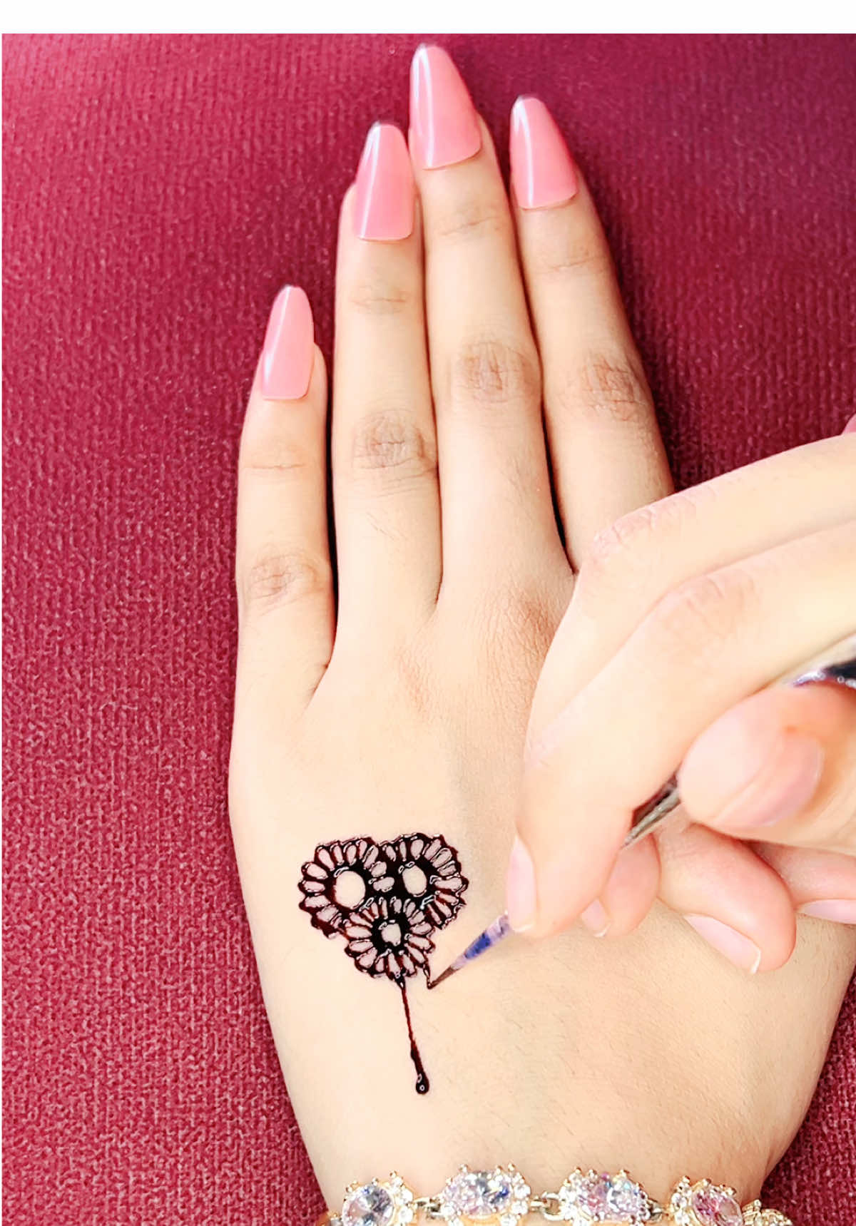Easy Henna Design Full Tutorial 🫰🏻✨#foryou #mehndi #mehndiart #hennabymaham #growmyaccount #viralvideo #hennaartist #viral #mehndiartist 