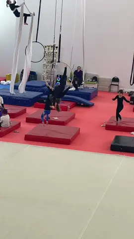 #yevalive #liveyeva #sport #rg #хг #спорт #спортсмен #gymnastic #художественнаягимнастика #воздушнаягимнастика #растяжка 