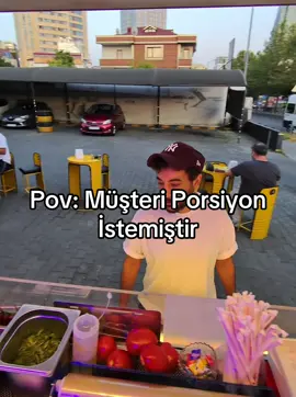Pov: Müşteri Porsiyon İstemiştir  #pov #raybanmeta #metaglasses #sokaklezzetleri #zırhdürüm #dürüm 