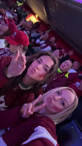 #throwback  throwback to ice hockey championship trip with bestie. Miss you every day @Kika Schlosberg ❤️