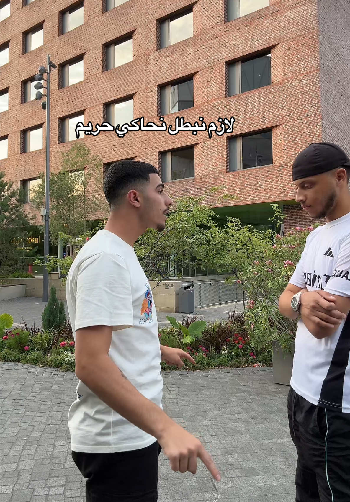 بنانا 😂😂😂@Mo #Hamude_Al 