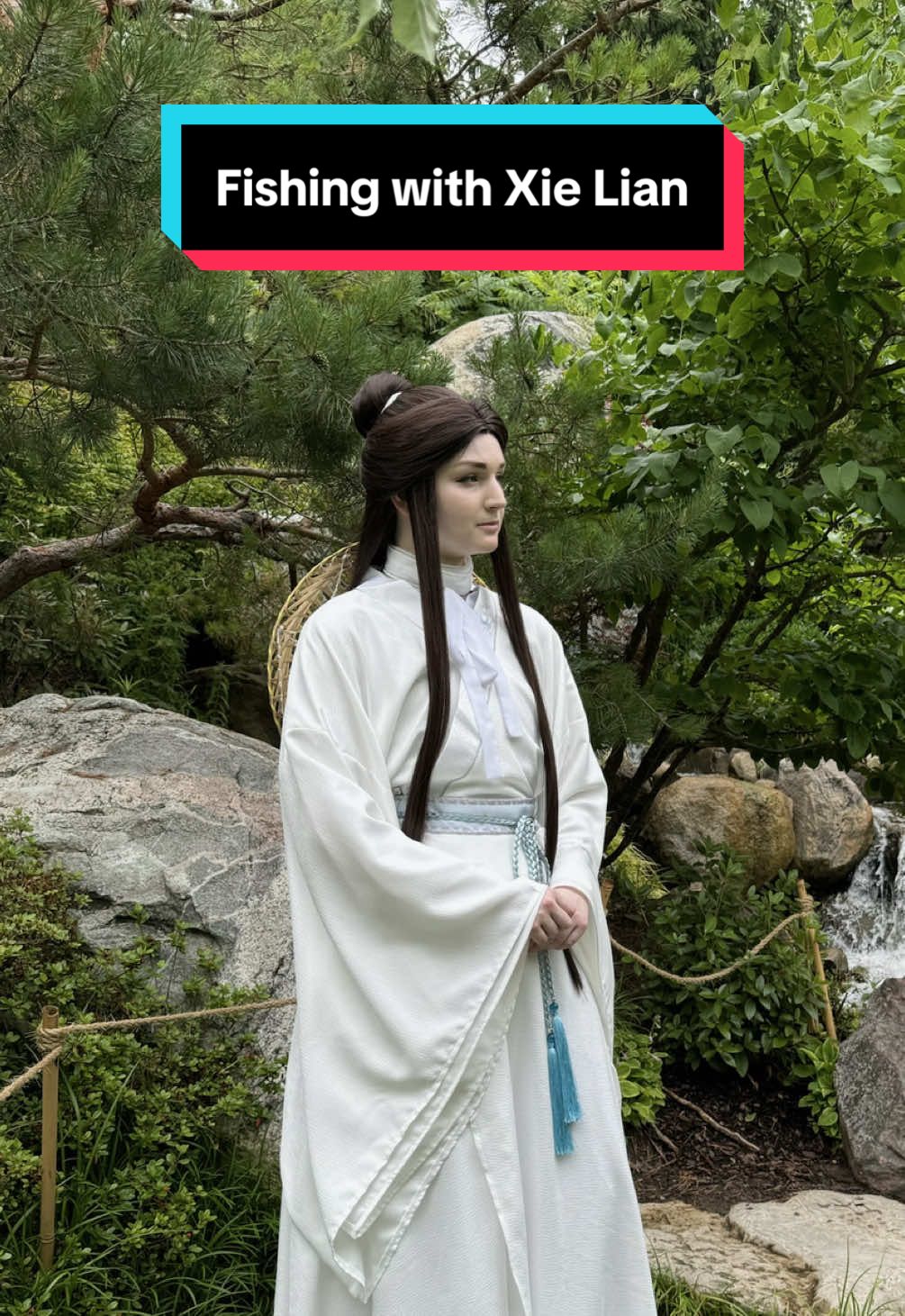 Happy birthday Xie Lian! 🎉 You are so famous to me #heavenofficialsblessing #tianguancifu #heavenofficialsblessingcosplay #tgcf #tgcfcosplay #xielian #xieliancosplay #mxtx #mxtxcosplay #danmei #danmeicosplay 