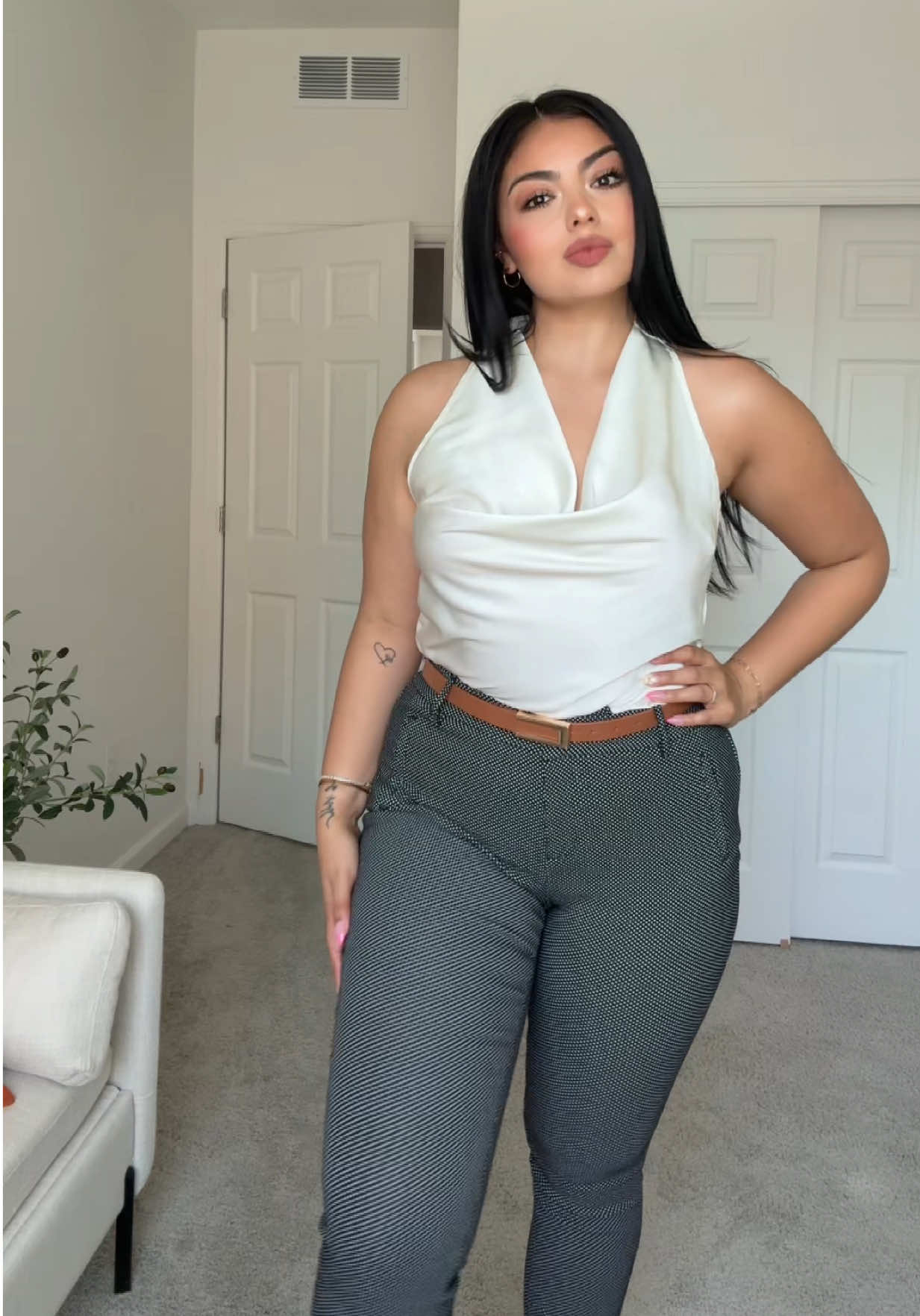 Today’s OOTD 🖤#outfitinspo #outfitideasforyou #outfitideas #businesscasualoutfits 