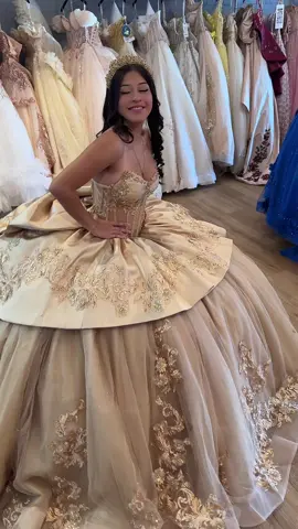 COME GET YOUR NEW DRESS BEFORE SUMMER ENDS 🤩 #bellaragazza #chicelegance #golden #couture #dreamdress 