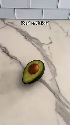 How many did you guess correctly? #cakesbymarian #cakedecorating #cakeart #cake #cakes #realisticcake #realorcake 