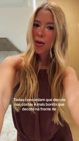 Decote nas costas é superior #fy 