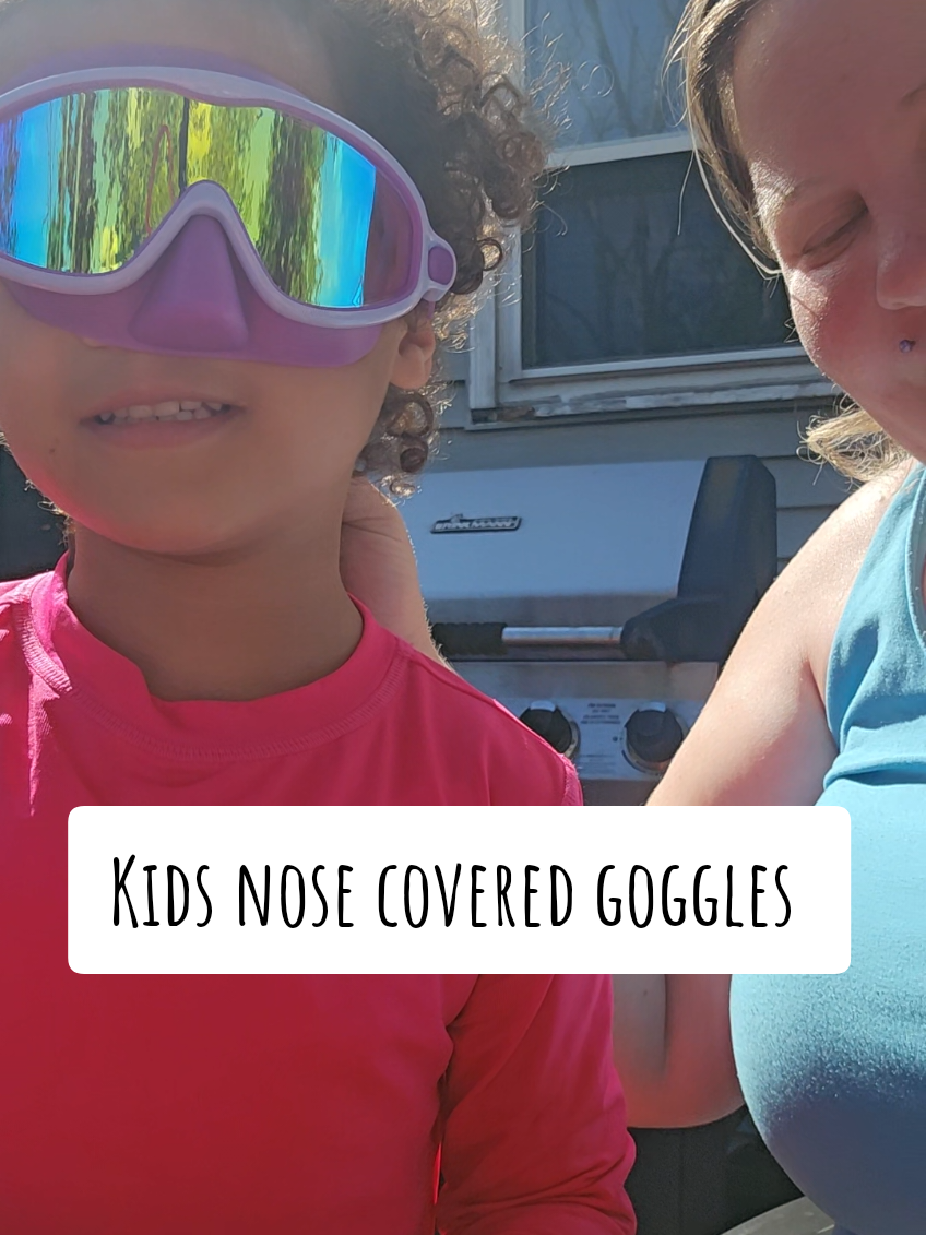 How cute are these!!! And no more nose pinching in the pool. You know kids hate getting water up their nose. I mean I do too haha #pool #goggles #kidsgoggles #gogglesforswimming #swimminggoggles 