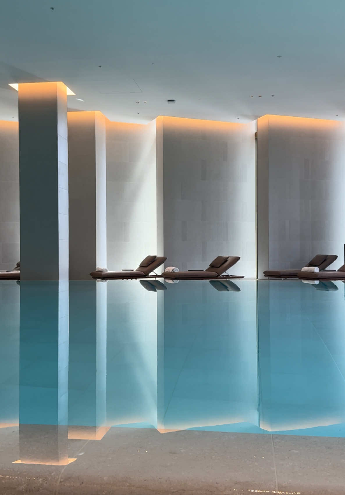 London spa days >>> #spa #london #londonspa #luxury #luxurylifestyle #spaday #blackgirlluxury #blackgirlluxurytiktok #thatgirlaesthetic #softlife  