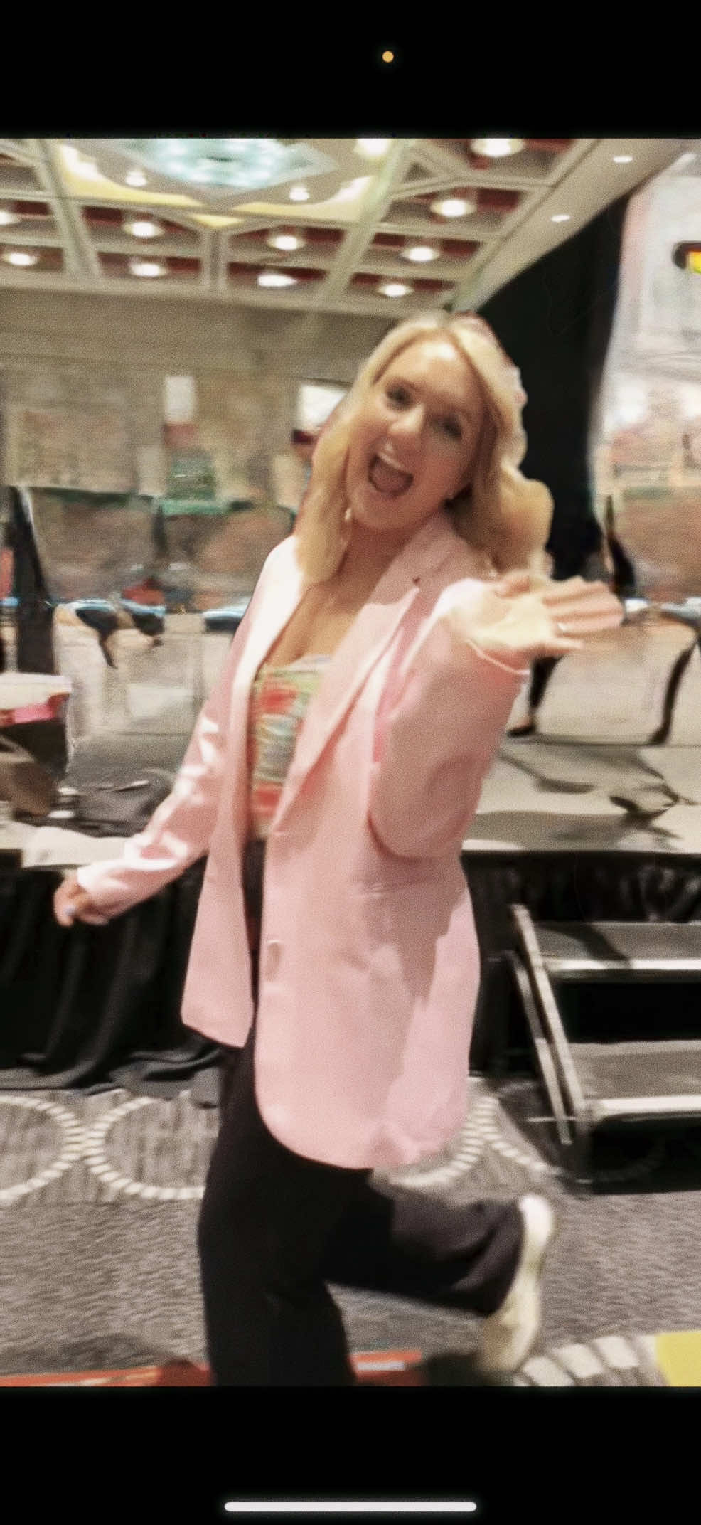 From baby steps to big stages. 9 years ago, I took a leap into network marketing not knowing a thing, just a whole lot of grit and faith. Fast forward to today: walking off stage with a business that’s brought more success, alignment, and freedom in 6 months than I ever had in 3.5 years at my last company. Here’s your reminder: •Never settle. •Never shrink. •Never give up on yourself or your worth. Because the version of you on the other side of “what if” is worth fighting for.