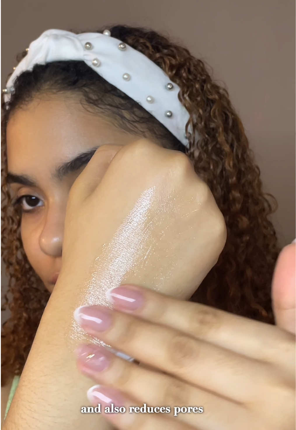 The only skin product to combine Vitamin C + Retinol 😱😱 No.1 Slow-Aging Serum in Korea!! @prmr.us  You can get 30% off during Amazon Prime Day this July😳 . . #prmr #primera #prmrvitatinolserum #vitatinolserum #serum #amazonprimeday #kbeauty #serumviral #koreanserum #koreanskincare #glowskin #softskin #review #skincarereview  #creatorsearchinsights 
