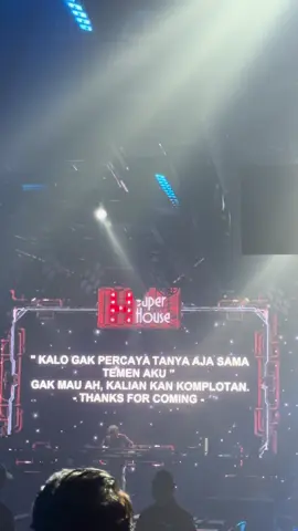 Kalau buaya udah ngomong: ‘aku beda kok sama yang lain,’ itu tandanya udah mau mangsa #mrparty  Ceritain dong cerita lucu kalian ketemu buaya di Club….