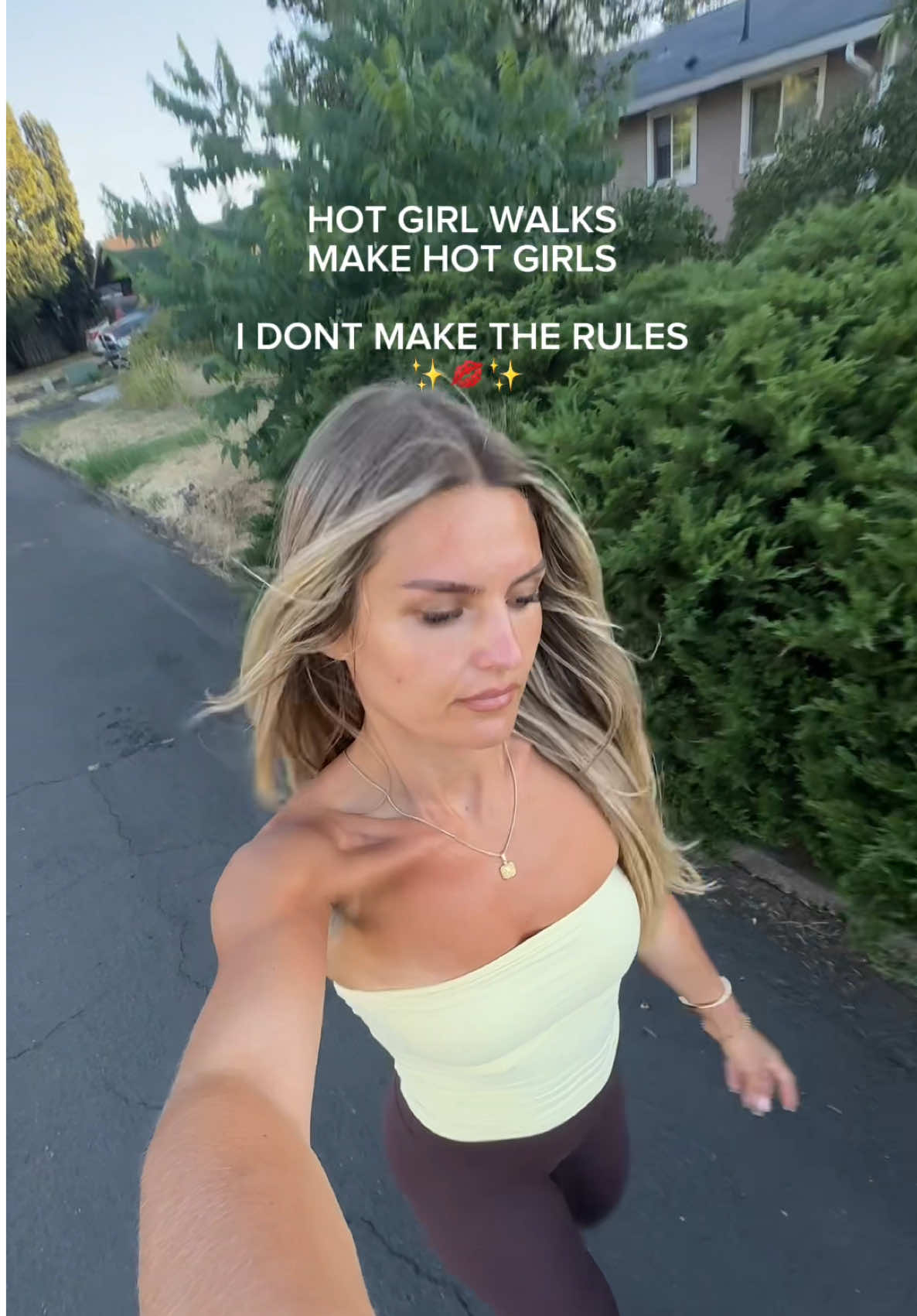 stay hot and disciplined queens 💋