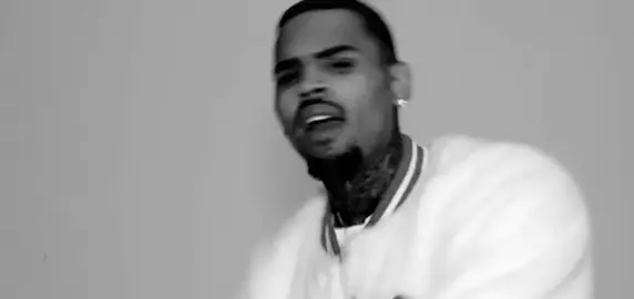 no meu caso ela não entendeu.. #chrisbrown #noguidnce #lyrics #lyricsvideo #fyy 