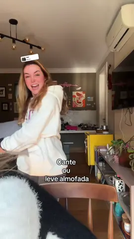 @JULIA TRIANDA 