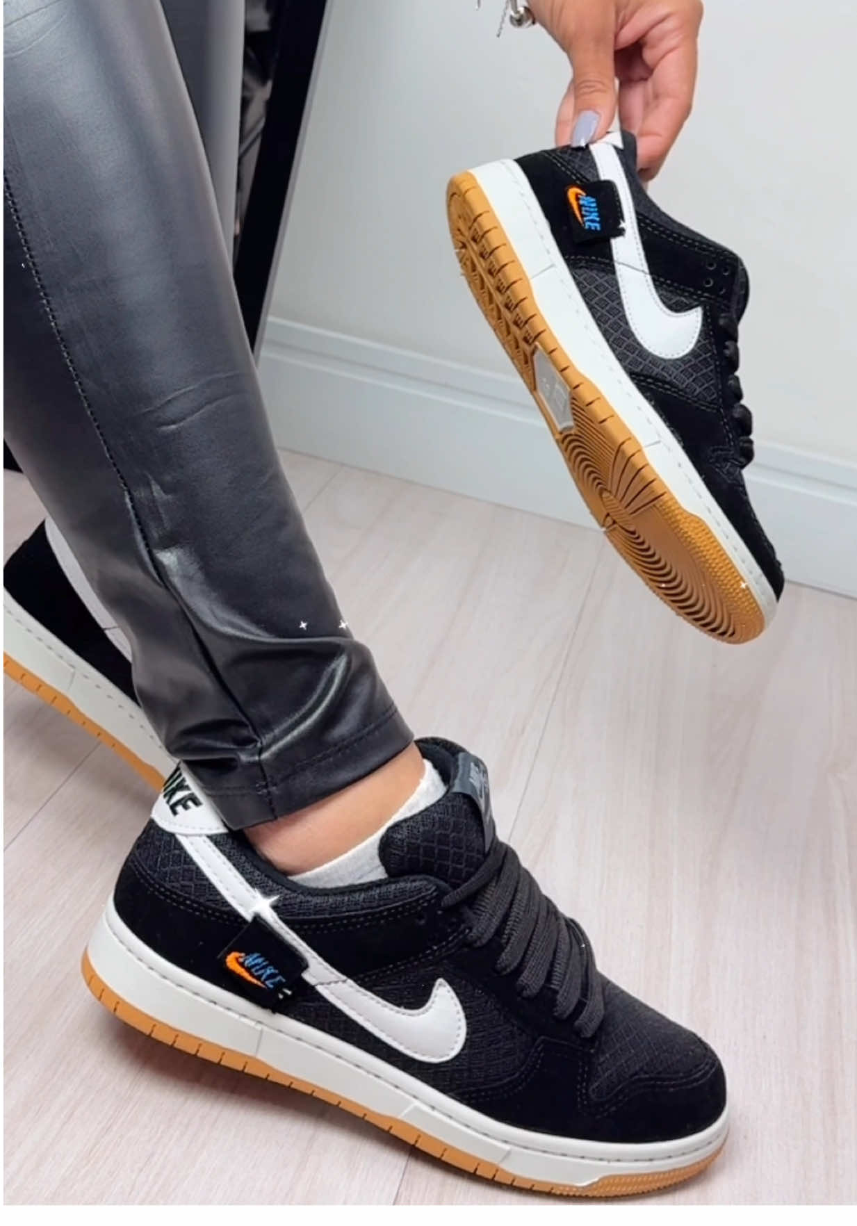 chama a gente no WhatsApp 31972529147 📲 ou pelo nosso site lushoesofc.com.br ( Coloca no Google) ou link que está na bio 🛒 #sneakers #tenistendencias #dunkfeminino #dunkpanda🐼 #tenisacademiafeminino #tenispegasus 