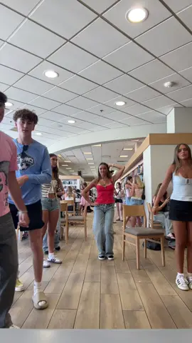 okay @brinkley get itt @Clara 🦭 @mia🍒💌🧸🩰🪞🌷🎧 @L i n c ⭑ l n #lax #fyp #dancetrend #influencerparty 