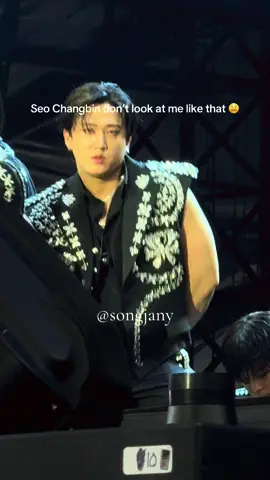 WHAT JUST HAPPENED?!? #seochangbin #changbinedit #changbin #straykids #stay #youmakestraykidsstay #kpop #straykidsfrankfurt #fyp #fy @Selin Agay 