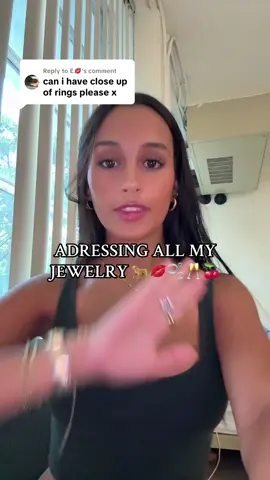 Replying to @E💋 necklace brand is : @Robin 💋 #foryoupage #jewelry 