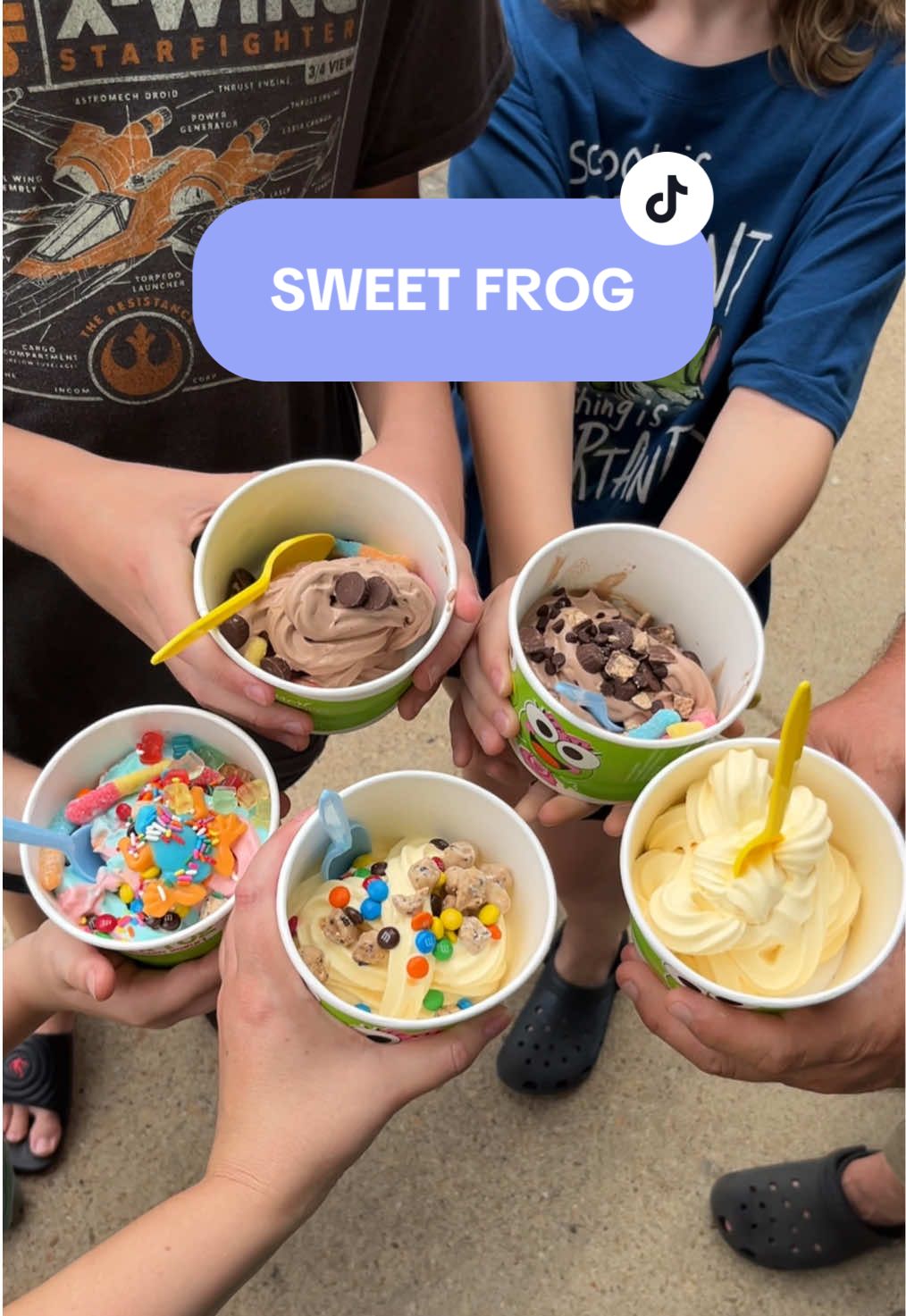 How much it costs for a family of 5 to go to Sweet Frog • #sweetfrog #howmuchitcosts #familyof5 #food #mukbang #eating #frozenyogurt #icecream #dessert #haul #howmuchispent #family #familythings #food #foodreview #candy 