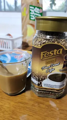 #กาแฟเฟสต้าโกลด์เกล็ดใหญ่หอมเข้มข้น 