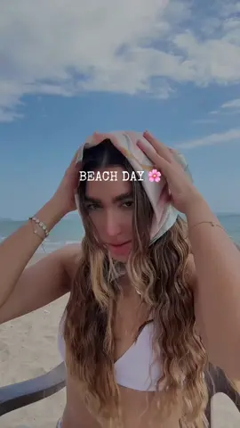 Hoy fue día de playa y me hice un beach makeup con mi celu de espejo 🌸 #beach #fyp #parati #playa #viral #lecheria 