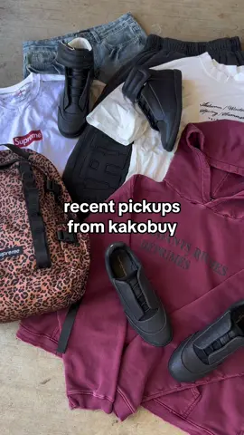 cop from spread 🖤 #fashion #fashiontiktok #outfit #balenciaga #chromehearts #pickups #fitinspo #streetwear #opiumcore #vetements #archivefashion #acnestudios #maisonmargiela #bymase #underground #shoecollection #outfits #nettspend #playboicarti #osamason 