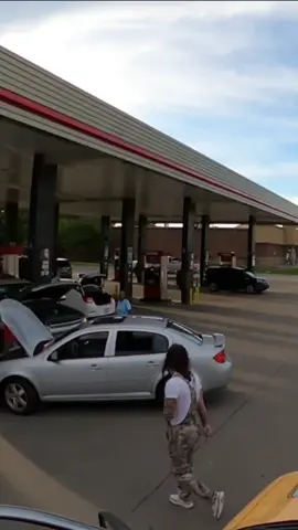 I just came out and it wouldn't start 😨#help #funny #fyp #mobile #mechanic #Love #tiktok #trend #repair 