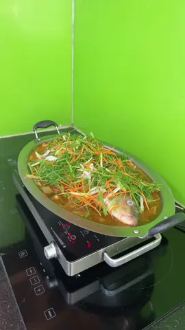 Hôm nào mát trời cả nhà làm khay cá chép om dưa thì hết nước chấm luôn ạ, lên tik tok mua cái khay này hơn 100 mà dùng thichd cực luôn#cáchepomdua #khayinox #comgiadinh #khayinox 