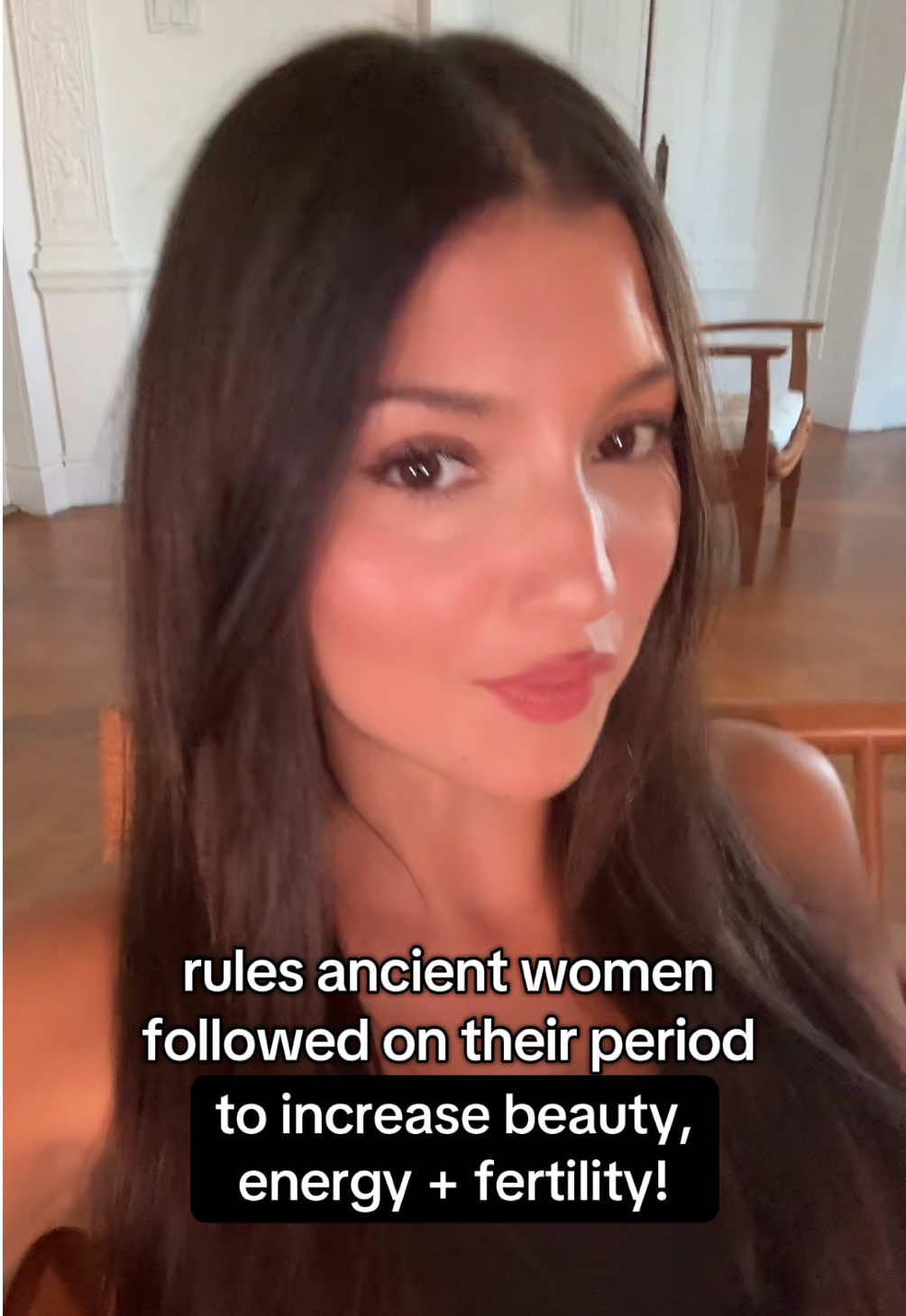 1. This will actually change your cycle a lot - it’s quite normal to have enhanced detox the first month you do this, and it will level out.   2. If there is a specific place you’d love a detailed deep dive on for their ancient period rules- let me know! I’ve looked at all different cultures and it’s crazy how women around the world were doing basically the same thing in different fonts. and 3. Send this to all your friends with a 🩸. It’s crazy how much we haven’t been told- and how life changing ancient “basic” knowledge can be. #womenshealth #hormonehealth #hormoneimbalance #wellnessgirlies #holistichealing 