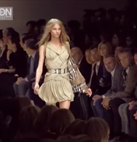 #AnnaSelezneva for #Burberry Spring/Summer 2010 
