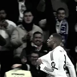 في مثل هذا اليوم قبل عام تم تقديم كيليان مبابي كلاعب في ريال مدريد😍🤍🔥. #ريال_مدريد #foryoupage #fyp #foryou 