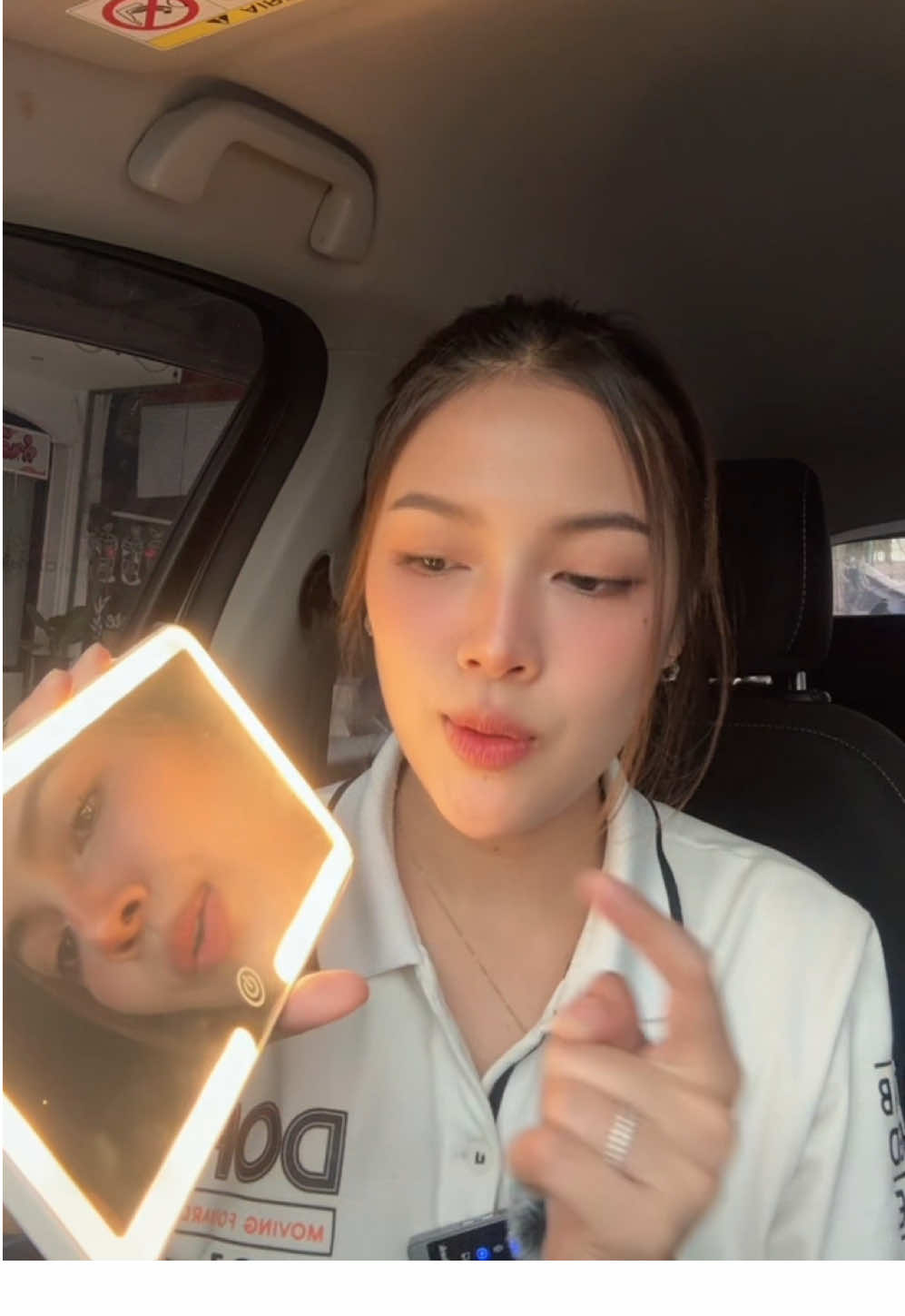 🌟#กระจกมีไฟ #ของใช้ในรถยนต์ #กระจกแต่งหน้า 