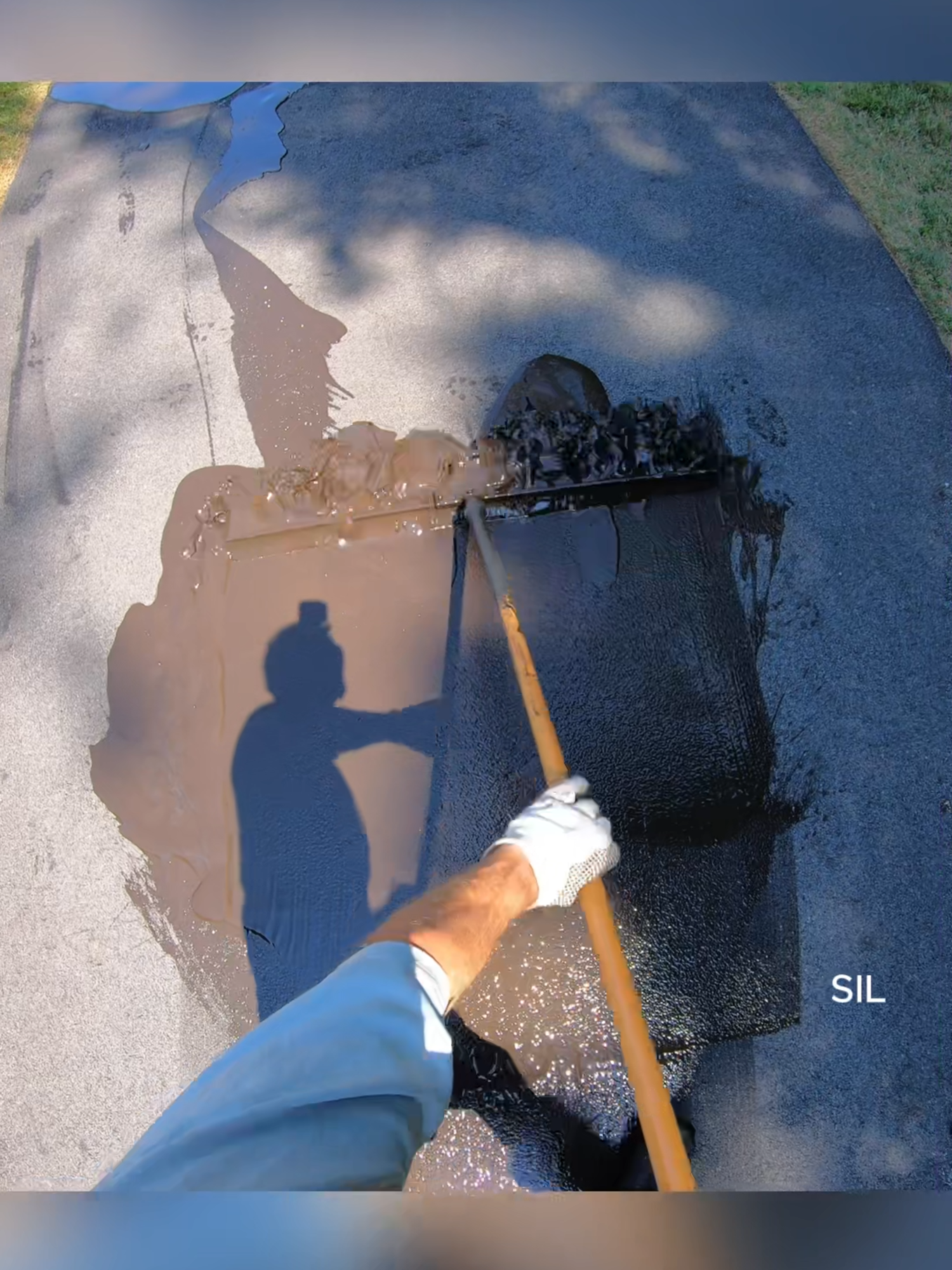 Heres a video from a job we did where the sealer looks justlike Hershey’s chocolate syrup. #sealcoating #fyp #sealcoatingislife #asmr #work #new #usa #pennsylvania #tiktok