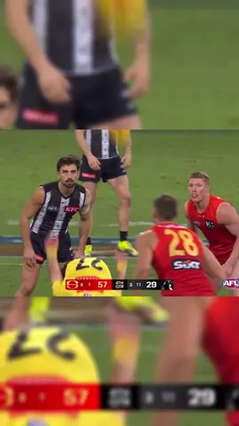 Josh Daicos went OFF in the final quarter against the Suns scoring 82 Fantasy points #fyp #aflfantasy #foryou #afl #collingwood 