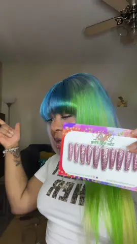 You know these nails by Rhi @rhiananotrihanna 😮‍💨😮‍💨🥰🥰 use code: MILLIYONCE for 10% off #thereallemilli #nailtok #pressonsnails #pressons #nails 