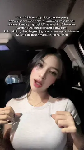 Standar tinggi, iman rendah. Selingkuh jadi hobi, munafik jadi lifestyle #justkonten😜✌💃 #fyppppppppppppppppppppppp 
