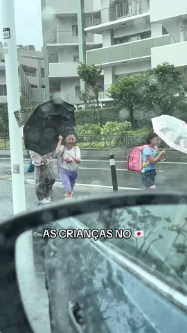 E ainda tem os menores, vontade de levar todos em casa 🥺 #fyp #foryoupage #japão #criança #independencia 