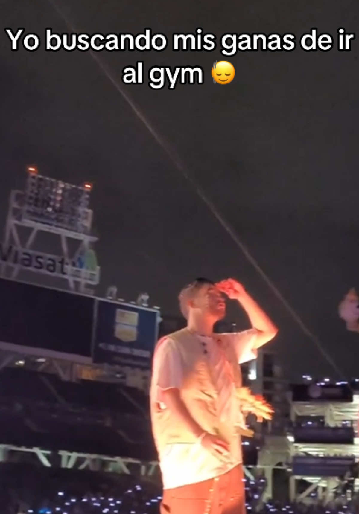 Buscando las ganas de ir al gym #paratiiiiiiiiiiiiiiiiiiiiiiiiiiiiiii #gym #badbunny #virarl #benito #GymTok 