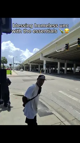 😭😭😭😭#funnyvideos #viral #fyp #trending #funny #drunk #homeless #gambling 