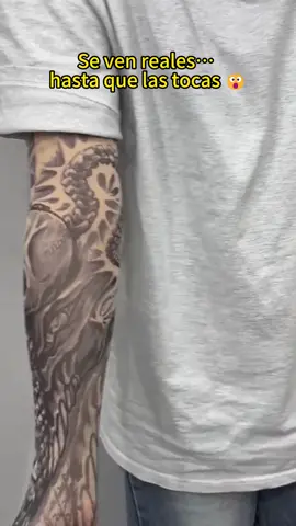 Se ven reales...hasta que las tocas#tiktokshop #tiktok #sleeve #tattoo #sleevetattoo 