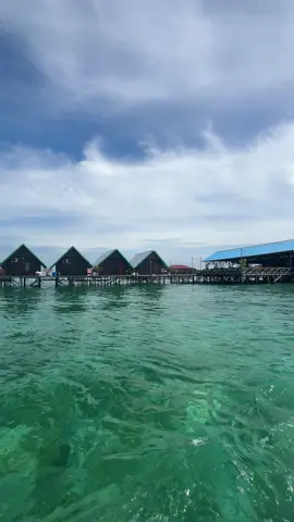 😁#derawan #pulauderawanberaukaltim #berau #kaltim #fypシ #foryouuuuuuuuuuuuu #healing 