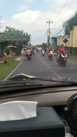 Di tengah kesejukan udara pagi hari Kota Ambarawa...🚶🚶🚶