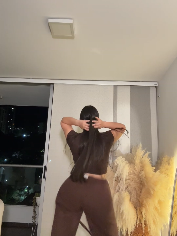 💗😍 . . . . . . . . . . . . . . . . . #colombiana #baile #fyp 