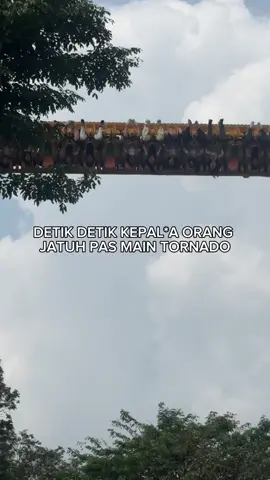 Jujur takut banget sih naik Tornado #tornado #dufan #wahana #jatuh #fypdong 