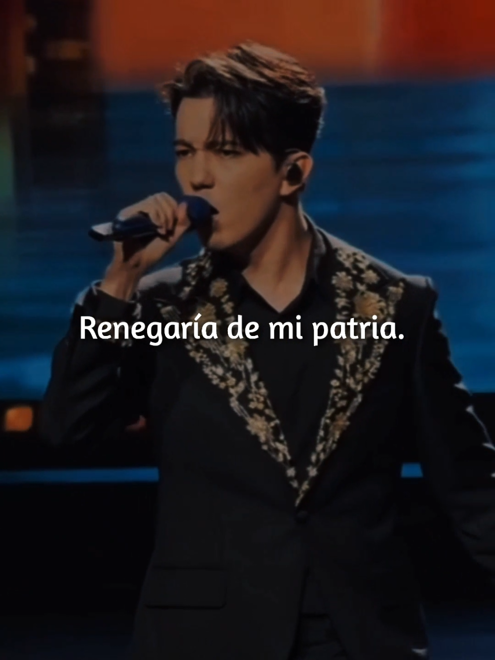 Hymne à l’amour – Dimash Kudaibergen (Segunda parte) 💕 Traté de mantener el sentido original y la emoción de esta hermosa canción. 🌌🩷 Video de fondo: 🎥 Fancam Cr. al dueño #hymnealamour #dimash #dimashkudaibergen #dears #traduccionalespanol 