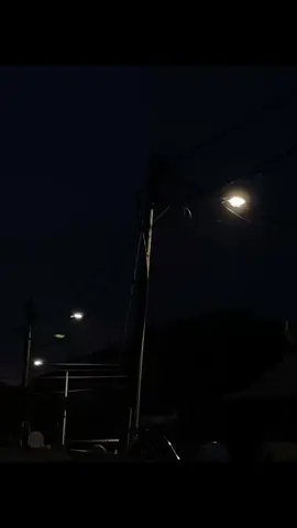 di persilahkan kata² sad nya🥺