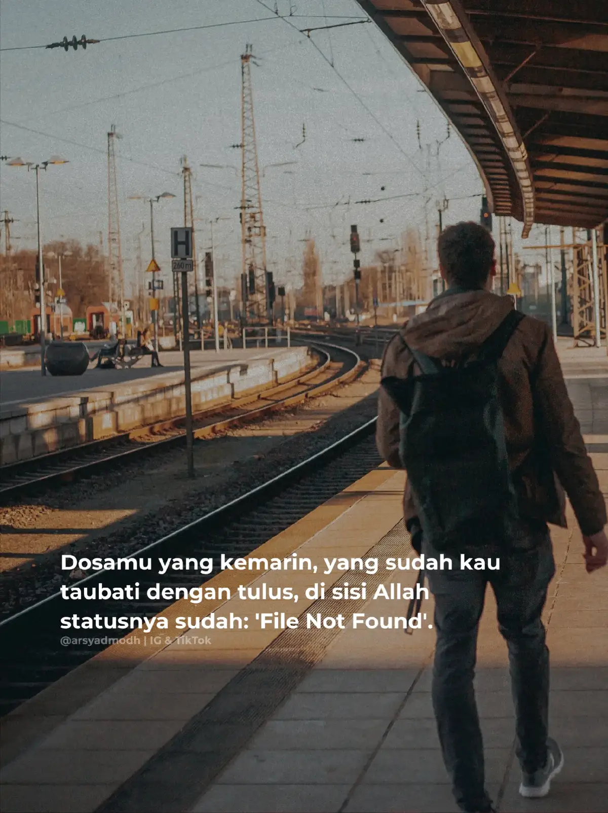 Pernahkah kau merasa lebih sulit memaafkan dirimu sendiri, daripada meminta maaf pada Allah? Aku sering begitu. Aku sudah menangis pada-Nya, sudah berjanji tak akan mengulangi. Aku percaya Dia Maha Pengampun. Tapi anehnya, setiap malam, 'film' tentang kesalahanku itu masih saja kupasang ulang di kepala. Aku menjadi hakim sekaligus terdakwa untuk diriku sendiri, dalam sebuah pengadilan yang tak pernah selesai. Sampai aku sadar, dengan terus menghukum diriku, aku seolah sedang meragukan kualitas ampunan-Nya. Seolah aku berkata dalam hati, 