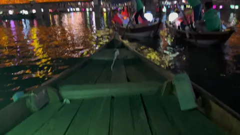 Thuyền ai đậu bến sông trăng đó  Có chở trăng về kịp tối nay  #hoian #danang 