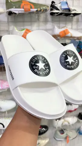 Sandal Slop Convress Now Star – Putih | Ringan, Empuk & Stylish 🔹 Deskripsi Produk: Sandal slop casual merk Convress Now Star hadir dengan desain simpel dan warna putih bersih yang cocok untuk berbagai aktivitas santai. Terbuat dari bahan ringan dan empuk, memberikan kenyamanan maksimal saat digunakan seharian. 🔹 Fitur Utama: ✔️ Warna putih elegan ✔️ Ringan & empuk, nyaman dipakai lama ✔️ Cocok untuk jalan santai, nongkrong, atau harian ✔️ Desain unisex, cocok pria & wanita ✔️ Material berkualitas, awet & tidak licin 🔹 Size tersedia: 📏 39 – 44 (Pastikan ukuran sebelum checkout) 🔹 Harga Promo: 💸 Harga normal: Rp50.000 🔥 Sekarang hanya: Rp35.000/pc 🎉 Beli 3 hanya Rp100.000! (lebih hemat) 🔹 Keterangan Tambahan: 📦 Siap kirim 🚚 Pengiriman cepat 🛍️ Bisa dropship/reseller